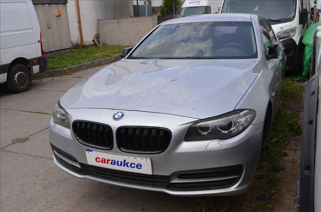 BMW  520D TOURING AT